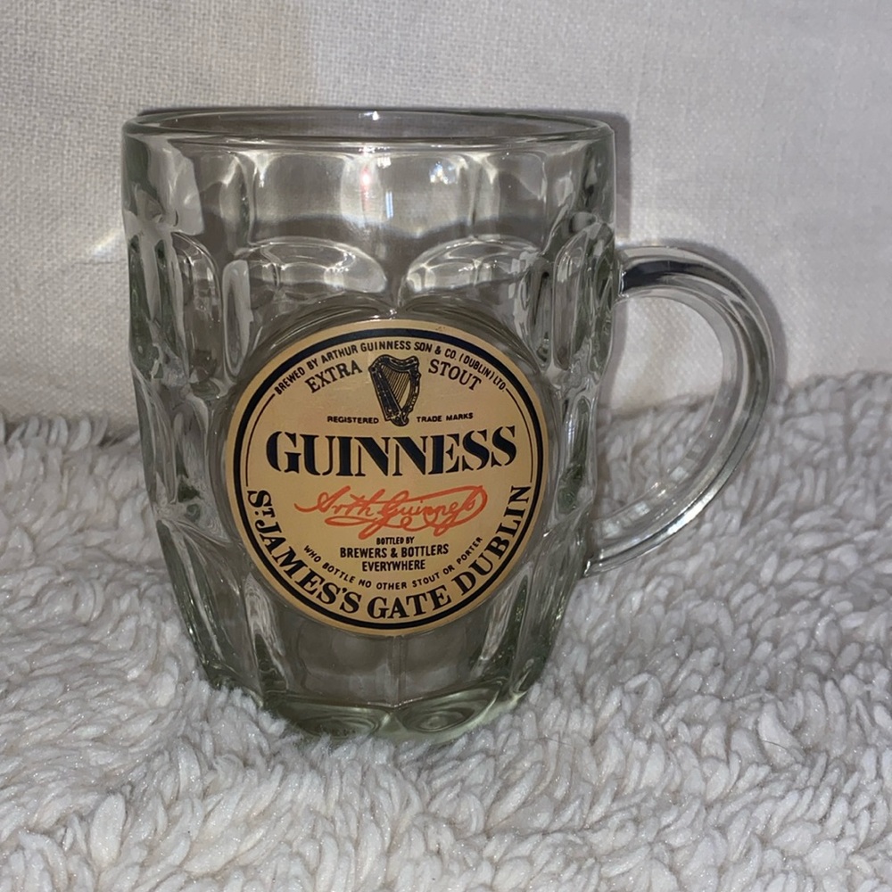LARGE VINTAGE GUINNESS GLASS BEER MUG